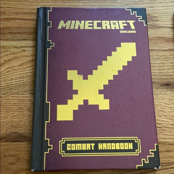 Minecraft Books 📚 - Picture 2 of 5